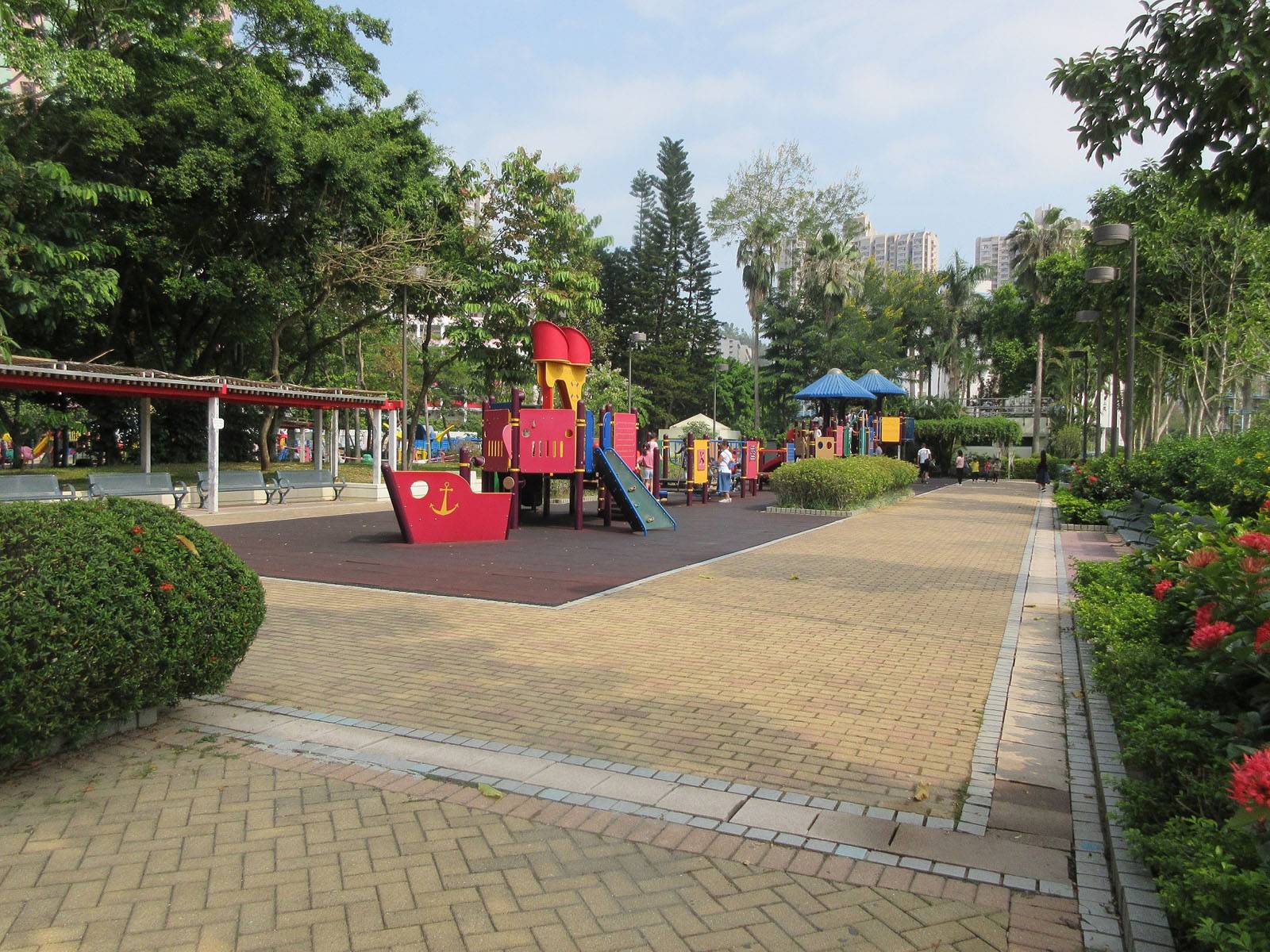Po Hong Park in Tseung Kwan O | Facilities + Opening Hours